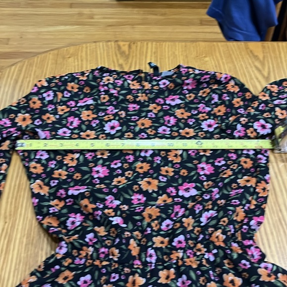 Floral Ruffle Dress so pretty & feminine! Two-tiered ruffle bottom is so pretty! - Picture 5 of 6